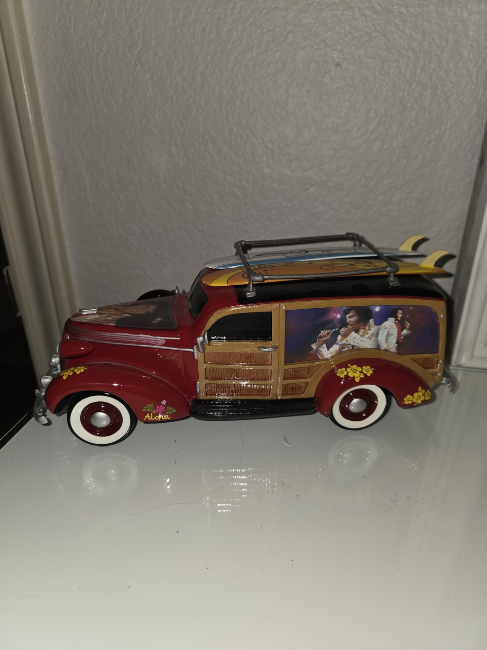 Elvis Collectible Car - Aloha From Hawaii - Woody Wagon